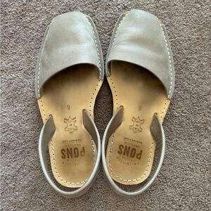 Taupe Pons size 8